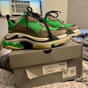 Balenciaga Green/Grey/white Triple S Sneakers